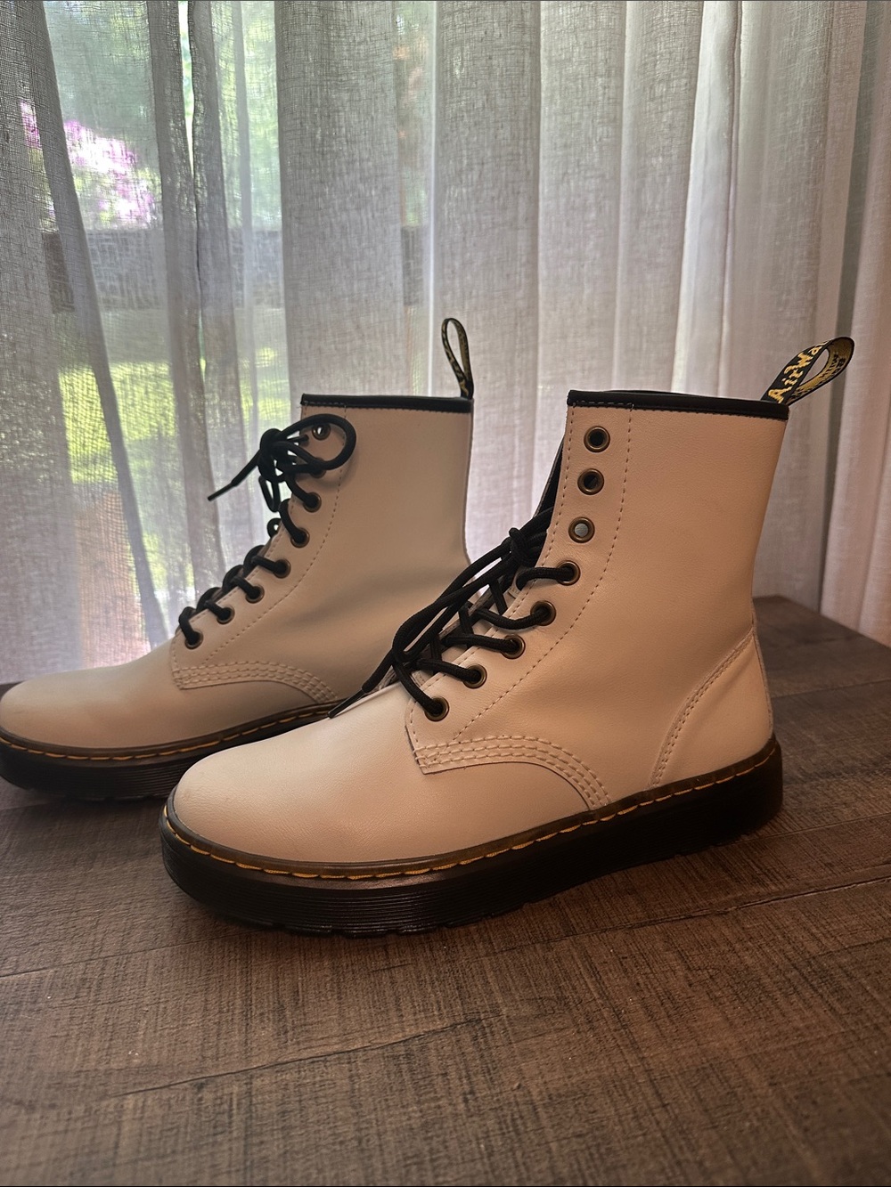 NWOB Dr. Martens White Lace-Up Combat Boots with Black Trim - Picture 3 of 8